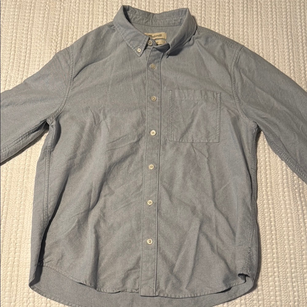 Men's Light Blue Button-Up Shirt Easy Fit